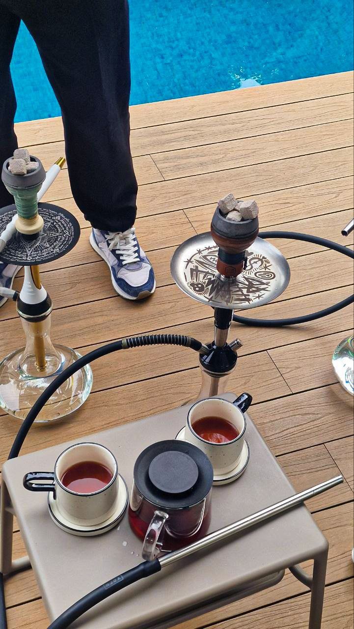 Ember Hookah en una fiesta en casa en Sitges (4)